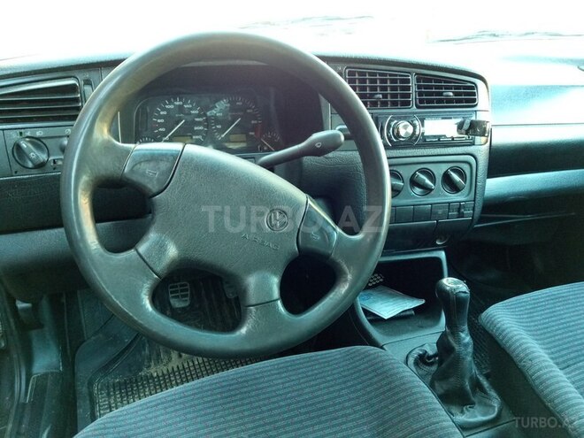 Volkswagen Golf 1994, 260,000 km - 1.8 л - Bakı