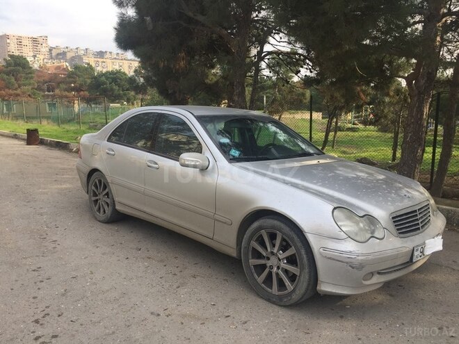 Mercedes C 200 2000, 323,333 km - 2.0 l - Bakı