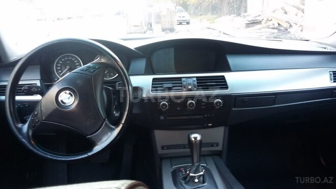 BMW 525 2005, 241,000 km - 2.5 l - Bakı
