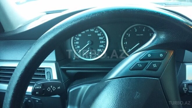 BMW 525 2005, 241,000 km - 2.5 l - Bakı