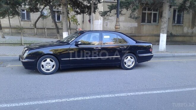 Mercedes E 220 2000, 205,123 km - 2.2 l - Bakı