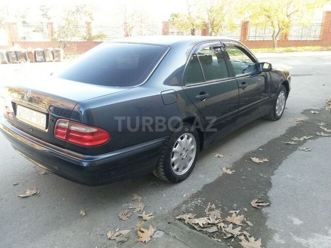 Mercedes E 200 2000, 240,000 km - 2.0 l - Gəncə