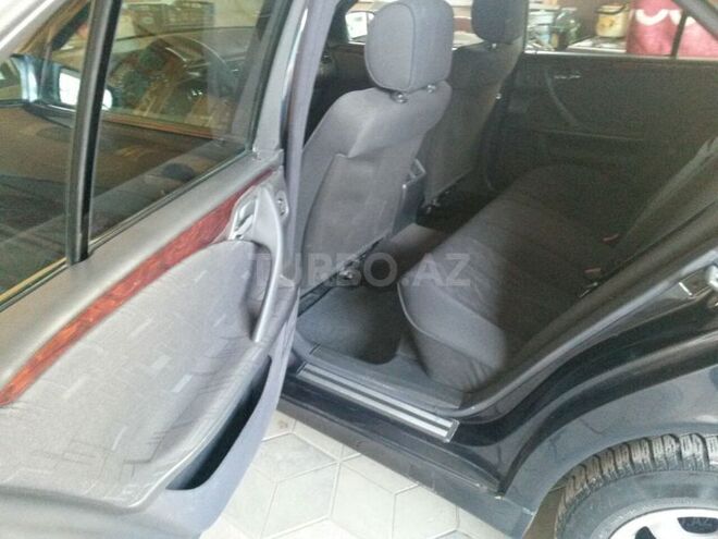 Mercedes E 200 2000, 240,000 km - 2.0 l - Gəncə