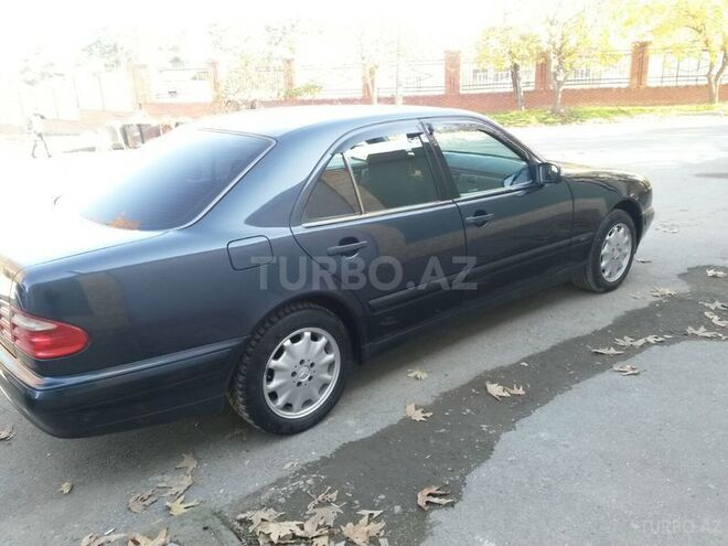 Mercedes E 200 2000, 240,000 km - 2.0 l - Gəncə