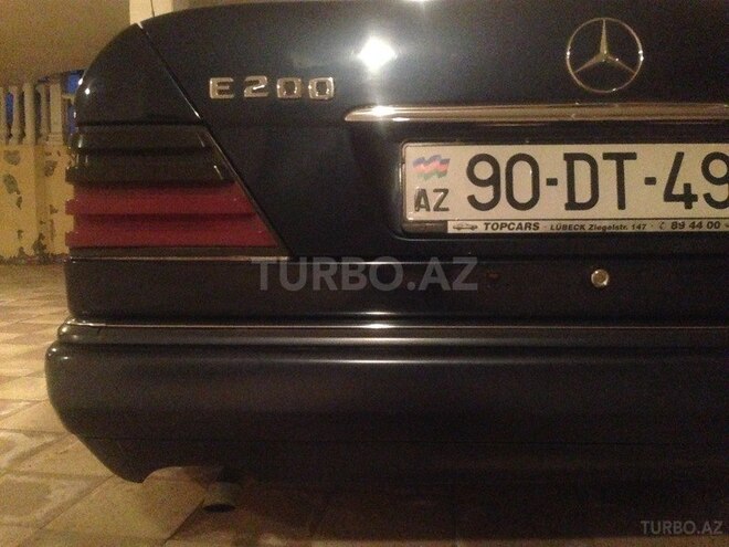 Mercedes E 200 1995, 406,000 km - 2.0 l - Gəncə