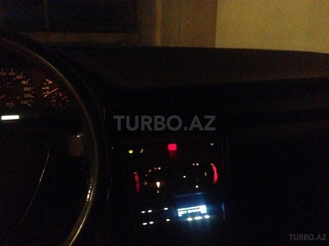 Mercedes E 200 1995, 406,000 km - 2.0 l - Gəncə