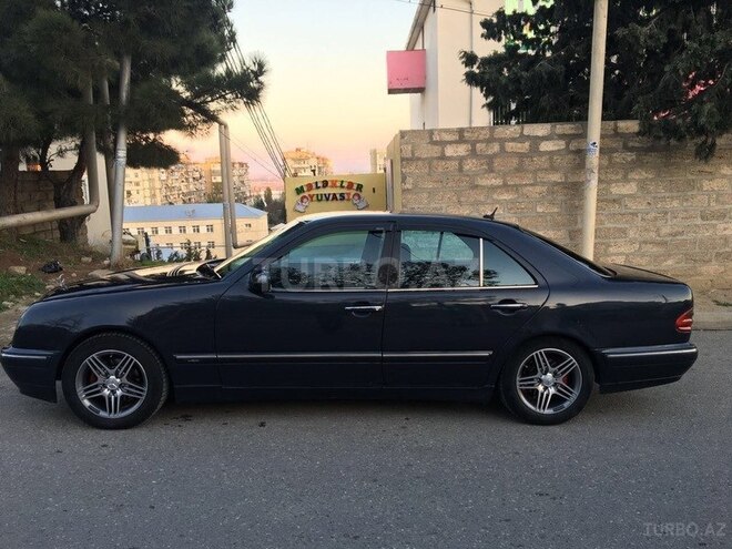 Mercedes E 240 2000, 275,000 km - 2.6 l - Bakı