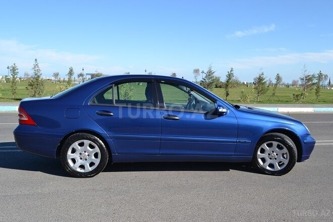 Mercedes C 200 2001, 290,000 km - 2.0 l - Sumqayıt