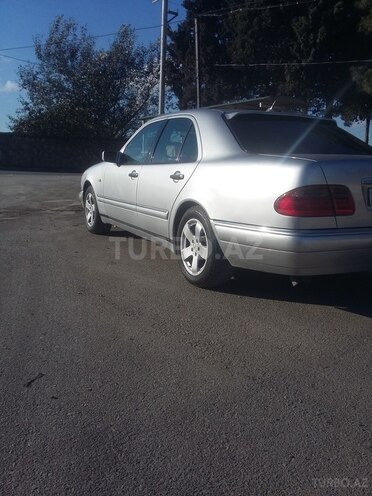Mercedes E 240 1997, 365,000 km - 2.4 л - Bakı
