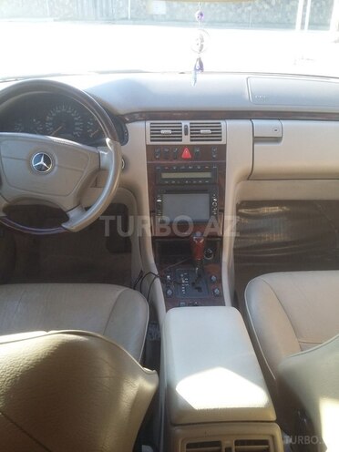 Mercedes E 240 1997, 365,000 km - 2.4 л - Bakı