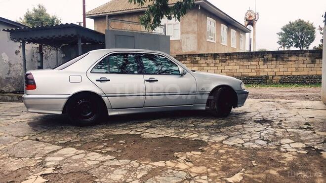 Mercedes C 240 1998, 263,000 km - 2.4 l - Bakı