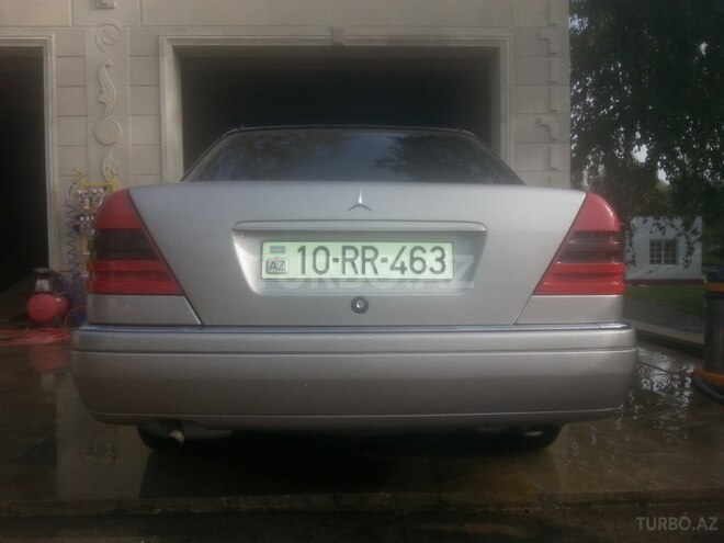 Mercedes C 180 1995, 398,000 km - 1.8 л - Salyan