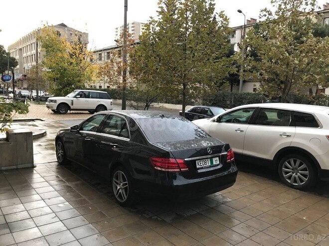 Mercedes E 220 2014, 93,200 km - 2.2 л - Bakı