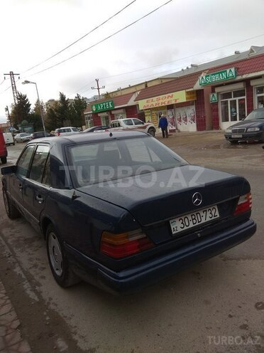 Mercedes E 200 1990, 223,000 km - 2.0 л - Bakı