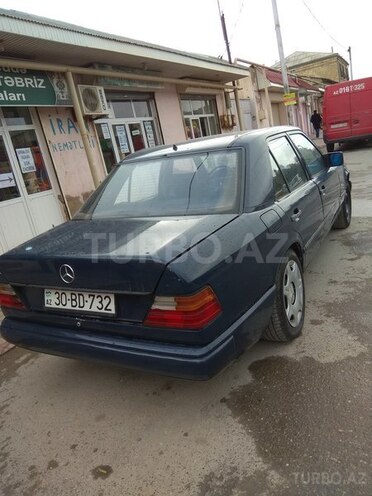 Mercedes E 200 1990, 223,000 km - 2.0 л - Bakı