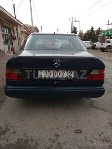 Mercedes E 200 1990, 223,000 km - 2.0 л - Bakı