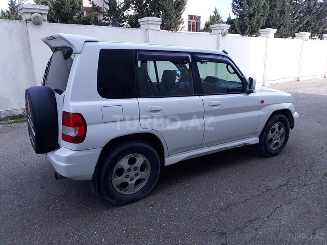 Mitsubishi Pajero io 1999, 290,000 km - 2.0 l - Bakı