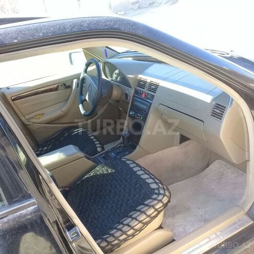 Mercedes C 240 1997, 210,000 km - 2.4 l - Sumqayıt