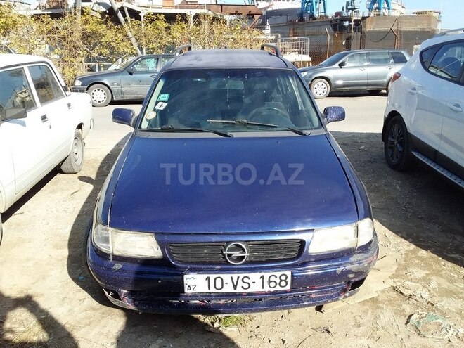 Opel Astra 1995, 400,000 km - 2.0 l - Bakı
