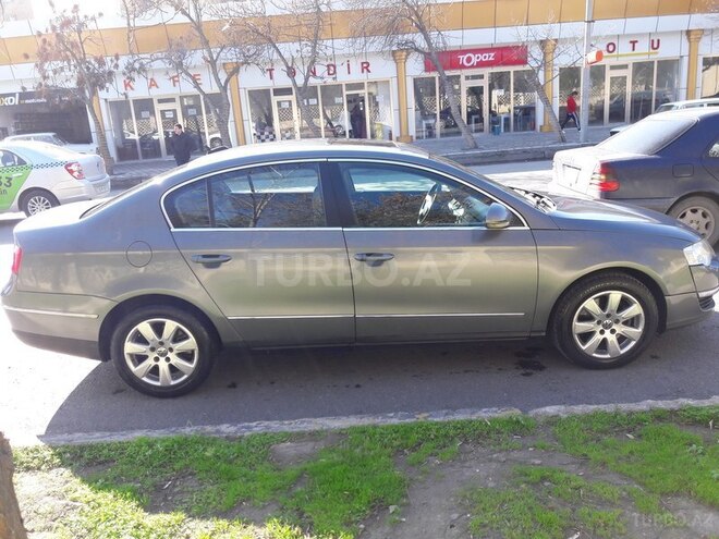 Volkswagen Passat 2005, 180,000 km - 2.0 l - Bakı
