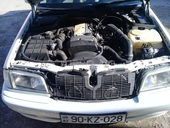 Mercedes C 230 1999, 290,000 km - 0.2 l - Bakı