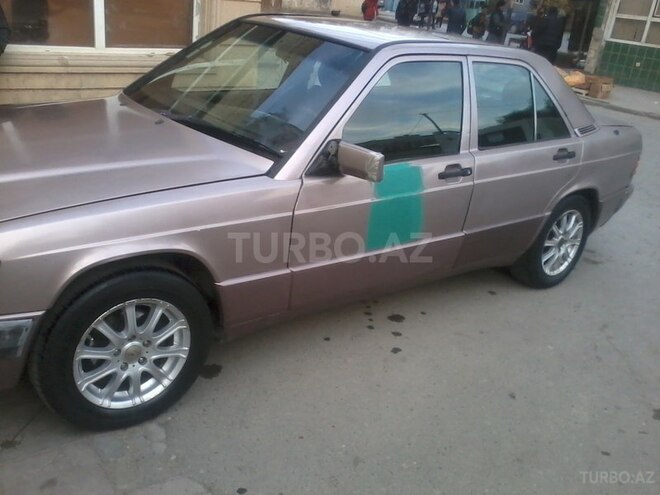 Mercedes 190 1993, 425,000 km - 1.8 l - Sumqayıt