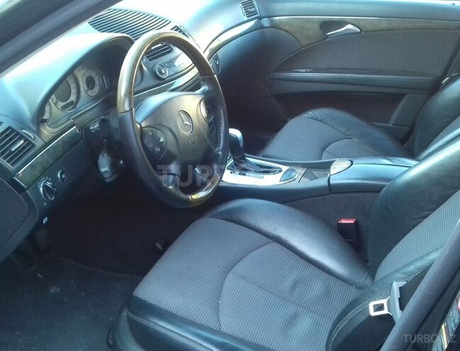 Mercedes E 220 2002, 287,000 km - 2.2 l - Göyçay