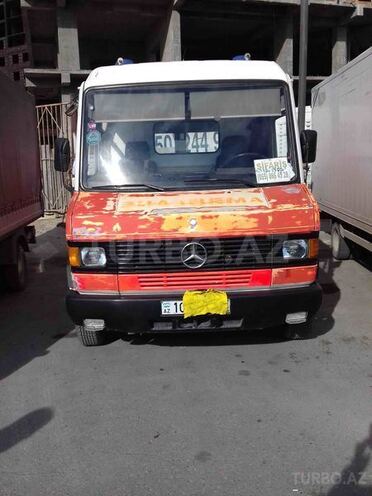 Mercedes 609 D 1988, 382,327 km - 2.5 l - Bakı