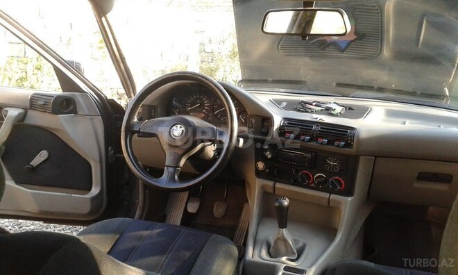 BMW 520 1993, 223,000 km - 2.0 l - Lənkəran