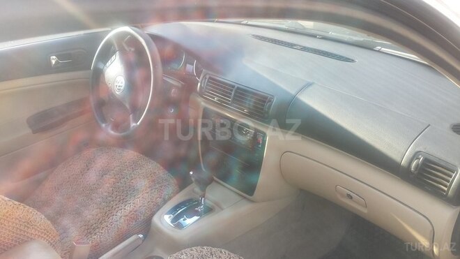 Volkswagen Passat 2001, 250,000 km - 0.3 l - Goranboy