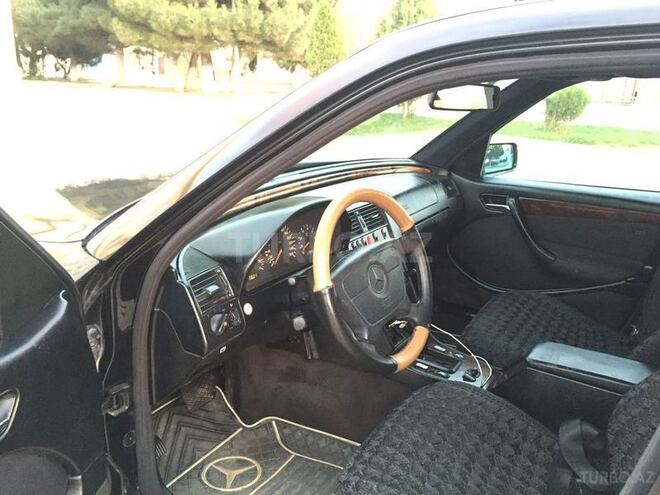 Mercedes C 280 2000, 238,000 km - 2.8 l - Sumqayıt