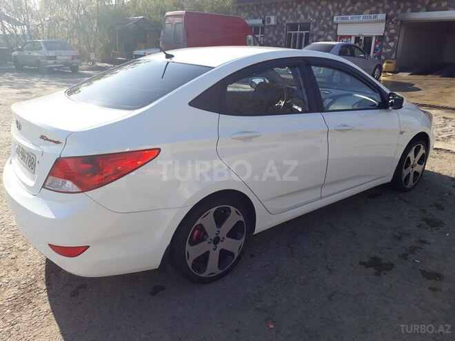 Hyundai Accent 2011, 95,000 km - 1.6 l - Yevlax