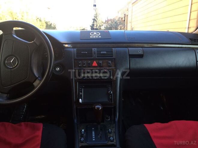 Mercedes E 320 1996, 280,000 km - 3.2 l - Bakı