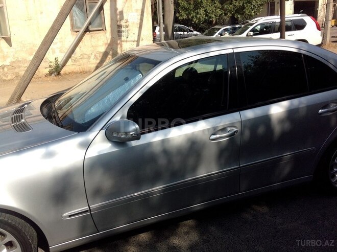 Mercedes E 320 2002, 265,000 km - 3.2 l - Bakı