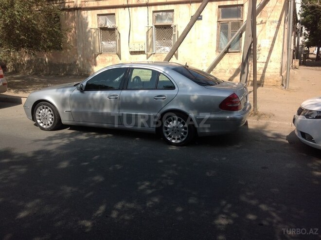Mercedes E 320 2002, 265,000 km - 3.2 l - Bakı