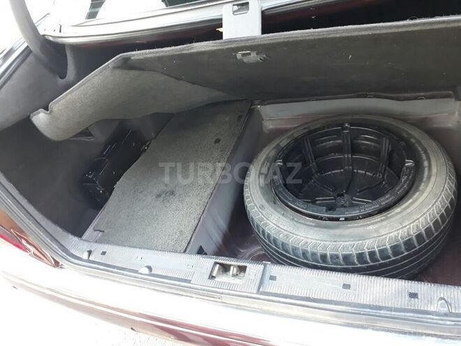 Mercedes E 240 1997, 230,000 km - 2.6 l - Mingəçevir