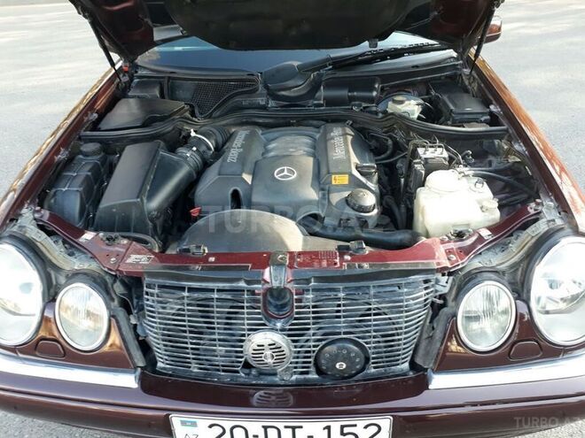 Mercedes E 240 1997, 230,000 km - 2.6 l - Mingəçevir