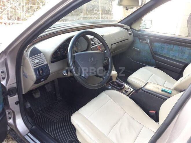 Mercedes C 180 2004, 250,963 km - 1.8 l - Lənkəran