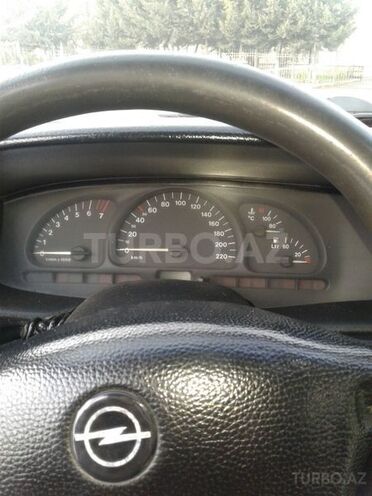 Opel Vectra 1997, 410,342 km - 1.8 л - Xaçmaz