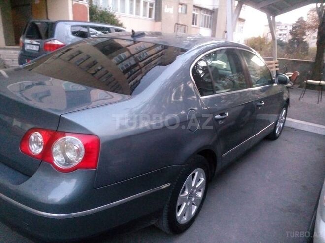 Volkswagen Passat 2005, 150,000 km - 2.0 л - Bakı