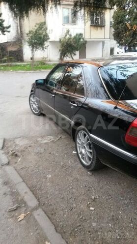 Mercedes C 220 1996, 258,000 km - 2.2 л - Bakı