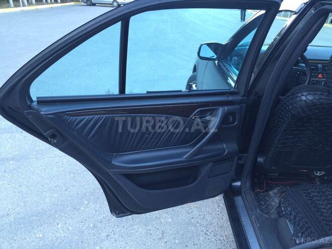 Mercedes E 240 2000, 220,000 km - 2.6 l - Sumqayıt