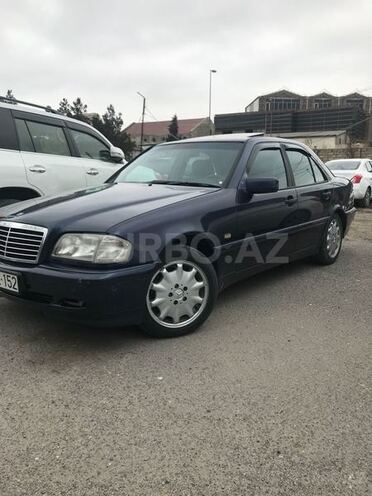 Mercedes C 220 1998, 230,000 km - 2.2 l - Bakı