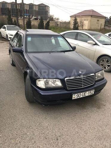 Mercedes C 220 1998, 230,000 km - 2.2 l - Bakı
