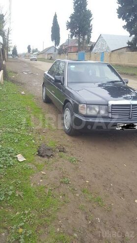 Mercedes 190 1990, 35,468 km - 2.3 l - Cəlilabad