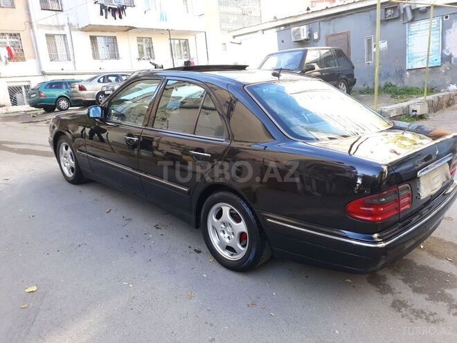 Mercedes E 240 1999, 263,000 km - 2.4 l - Bakı
