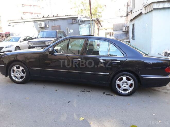 Mercedes E 240 1999, 263,000 km - 2.4 l - Bakı