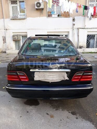 Mercedes E 240 1999, 263,000 km - 2.4 l - Bakı