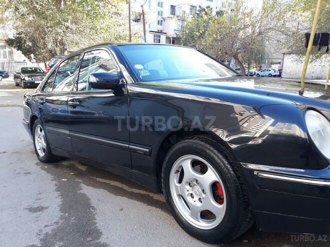 Mercedes E 240 1999, 263,000 km - 2.4 l - Bakı