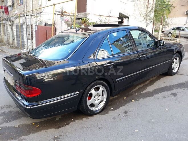 Mercedes E 240 1999, 263,000 km - 2.4 l - Bakı